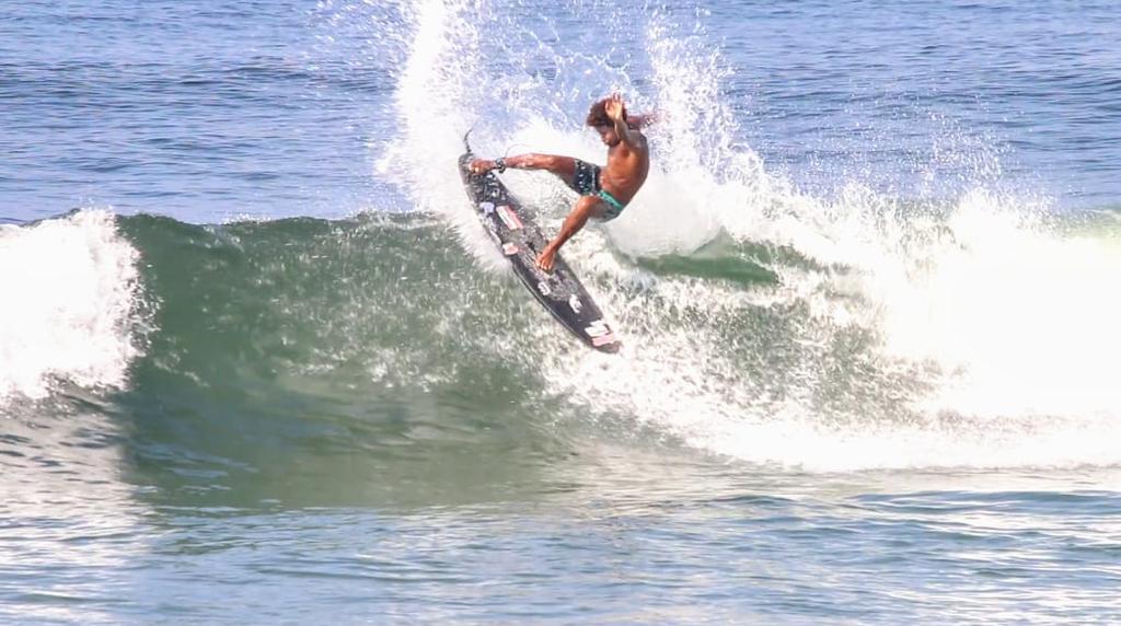 MARANHENSE KADU PAKINHA BUSCA BOM INÍCIO NO CIRCUITO BRASILEIRO DE SURF DE BASE