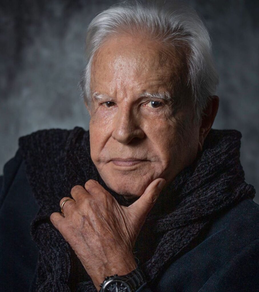 MORRE CID MOREIRA, ÍCONE DO JORNALISMO BRASILEIRO, AOS 97 ANOS