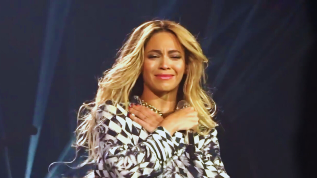 BEYONCÉ VOLTA A SER ASSUNTO NA INTERNET APÓS ACUSAÇÕES CONTRA JAY-Z