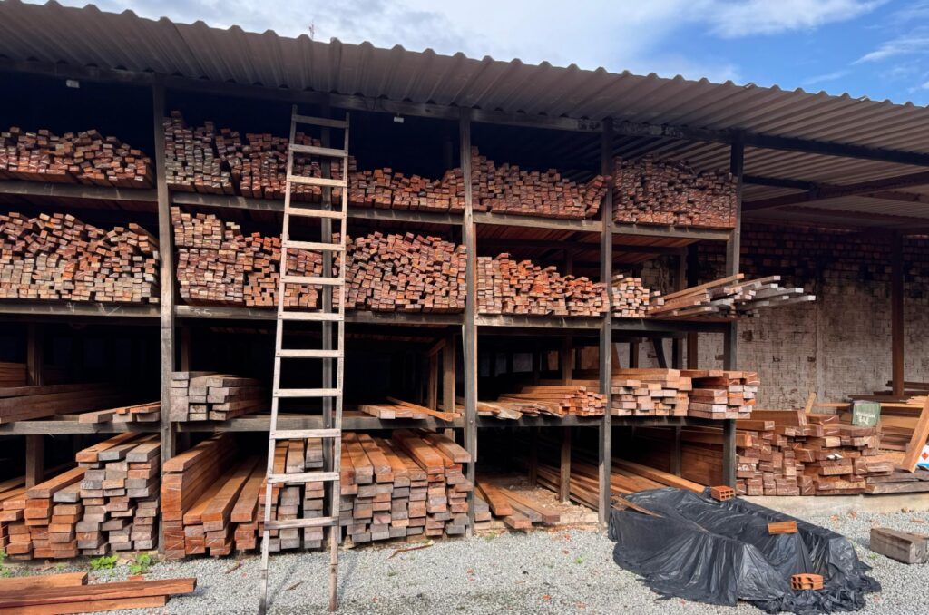 PF e Ibama suspendem atividades de empresas suspeitas de fraude ambiental