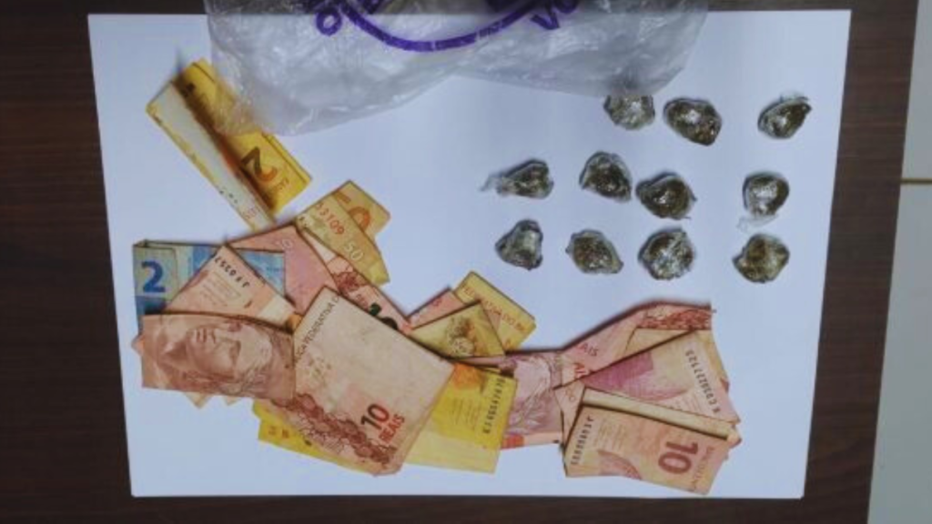 Duas mulheres são presas por tráfico de drogas em Bom Jardim