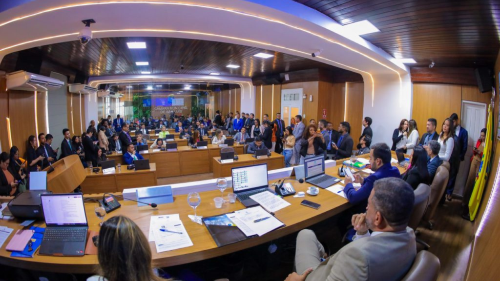 Vereadores cobram melhorias de infraestrutura em diversos bairros