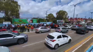 Mototaxistas paralisam trânsito na Cohafuma em protesto por segurança