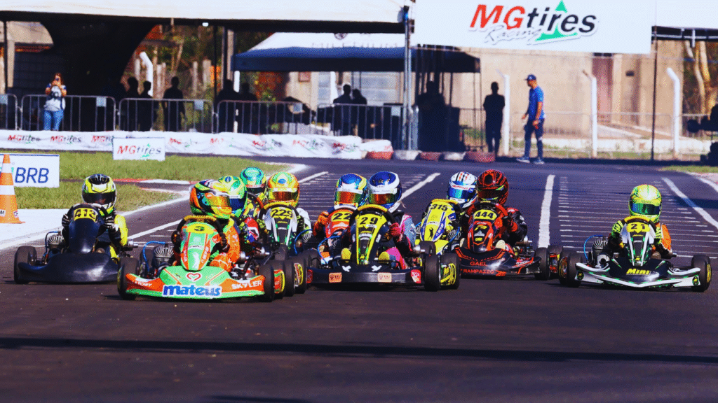 Matias Dominguez conquista vaga no Mundial de Kart na Itália