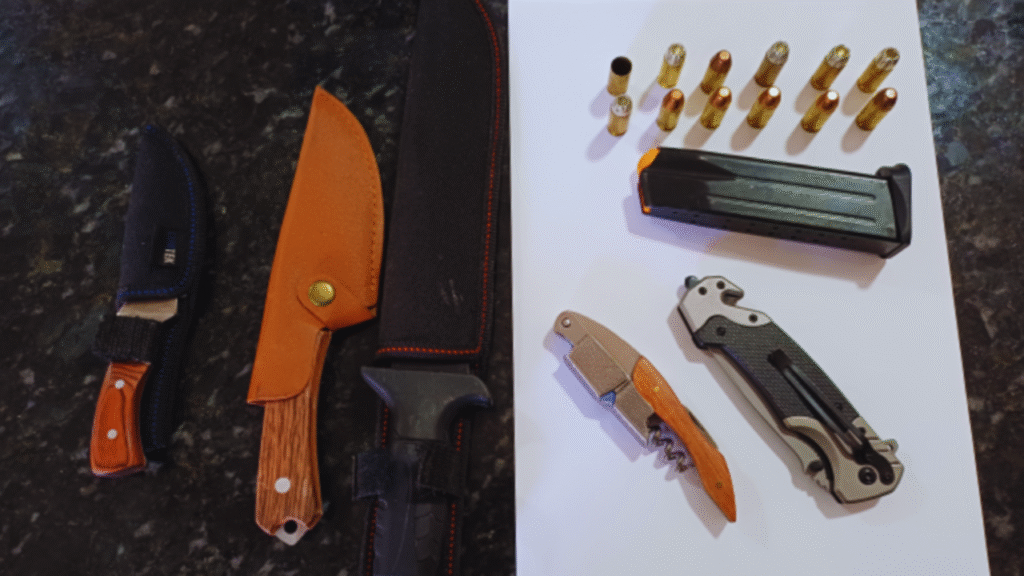 Munições de uso restrito e armas brancas são apreendidas em Camionete no MA