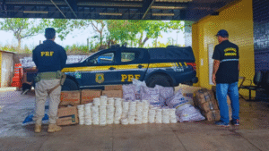 Caminhão é apreendido com contrabando e queijo sem refrigeração no Maranhão