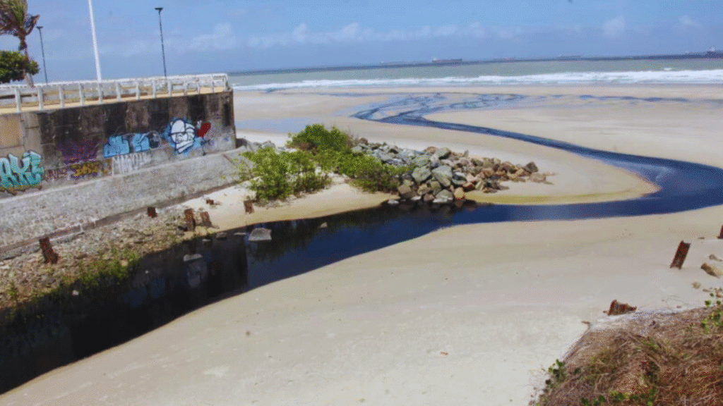 Estudo revela alta contaminação fecal na praia do Olho d’Água