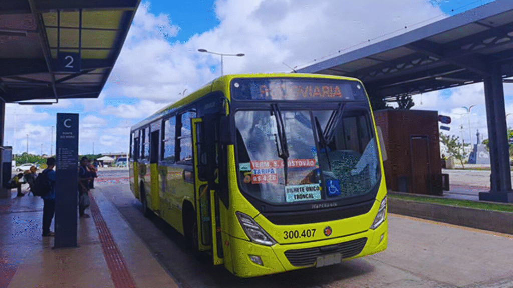 Maranhão lança “Meu Transporte Escolar Grátis” para estudantes da rede pública