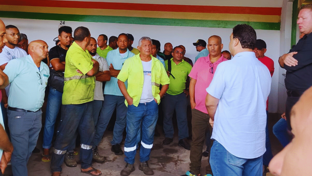 Rodoviários discutem paralisação total dos ônibus em São Luís após impasse nas negociações salariais.