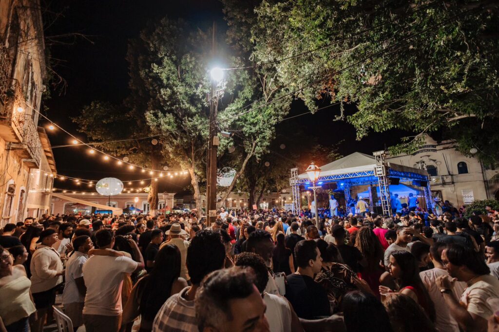 “Tem Samba do Professor” reúne música e solidariedade com show inédito de Ju Diniz em São Luís